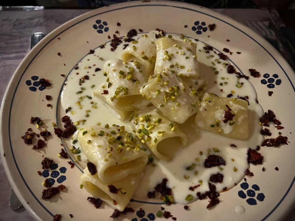 traditional-food-in-matera-pasta-with peppers and pistachio