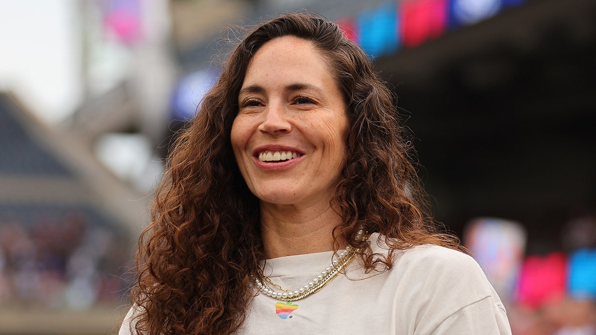 Sue Bird at USWNT game