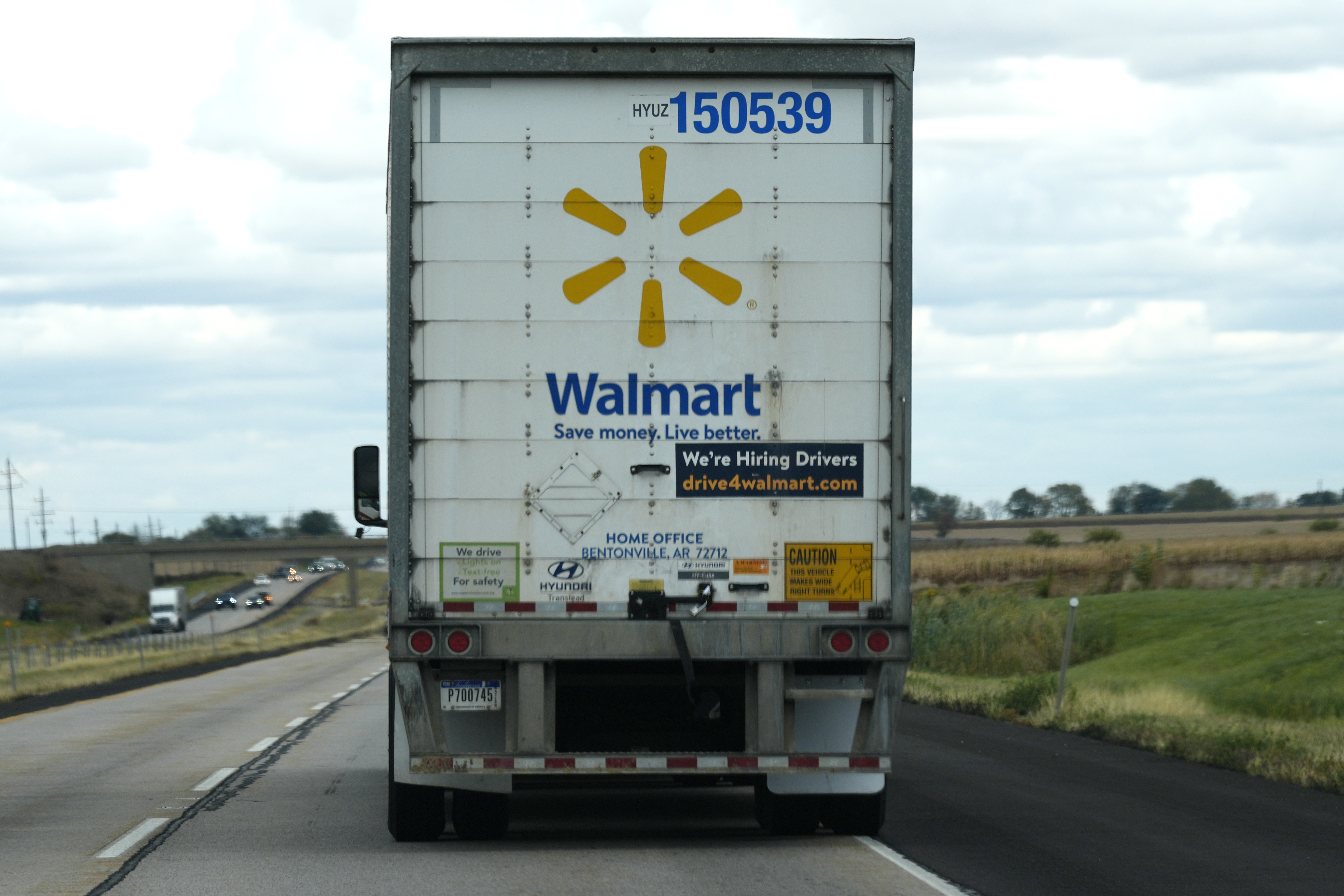 Walmart delivery drivers were pushed to use illegally opened payments accounts, a federal lawsuit alleges.