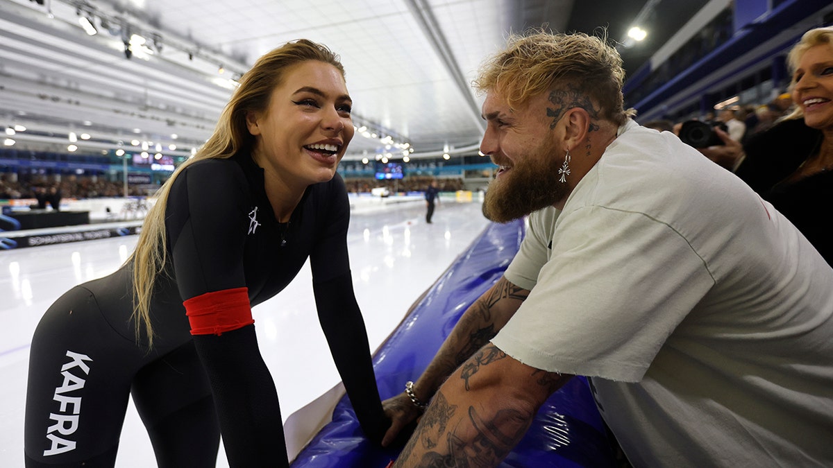 Jutta Leerdam and Jake Paul interact